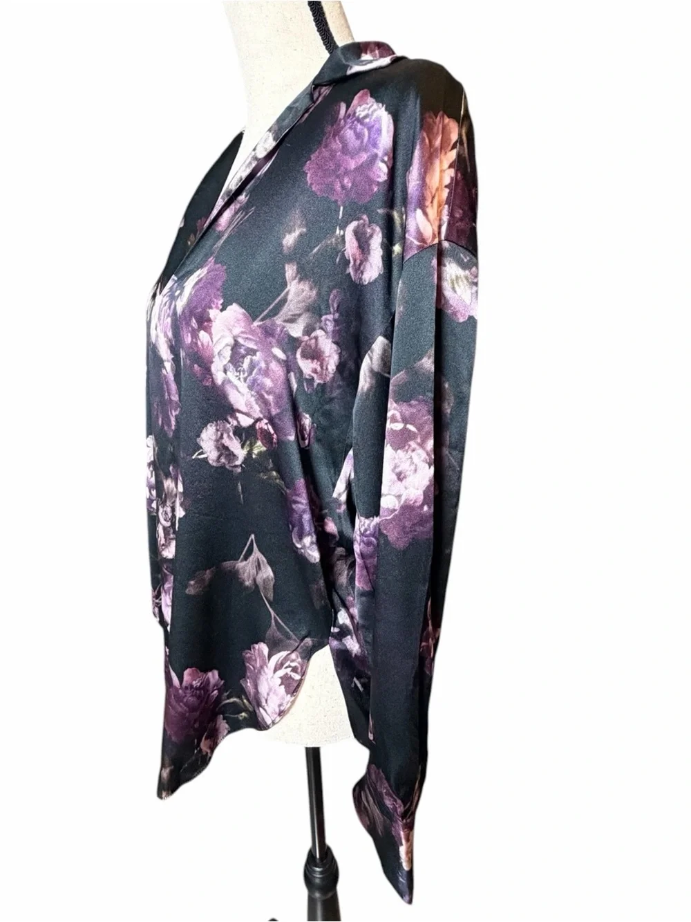 Vince Night Garden 100% Silk Popover Blouse Purple Floral Lapel Collar Size SM